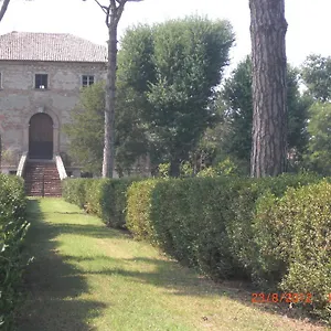Di Charme La Bonarella Bed & Breakfast Russi