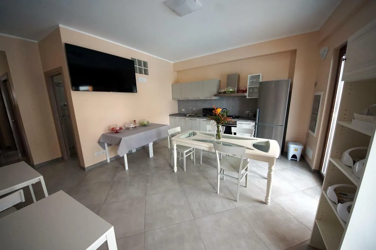 L'Aurora Bed & Breakfast Piedimonte Etneo 0*,  Italy