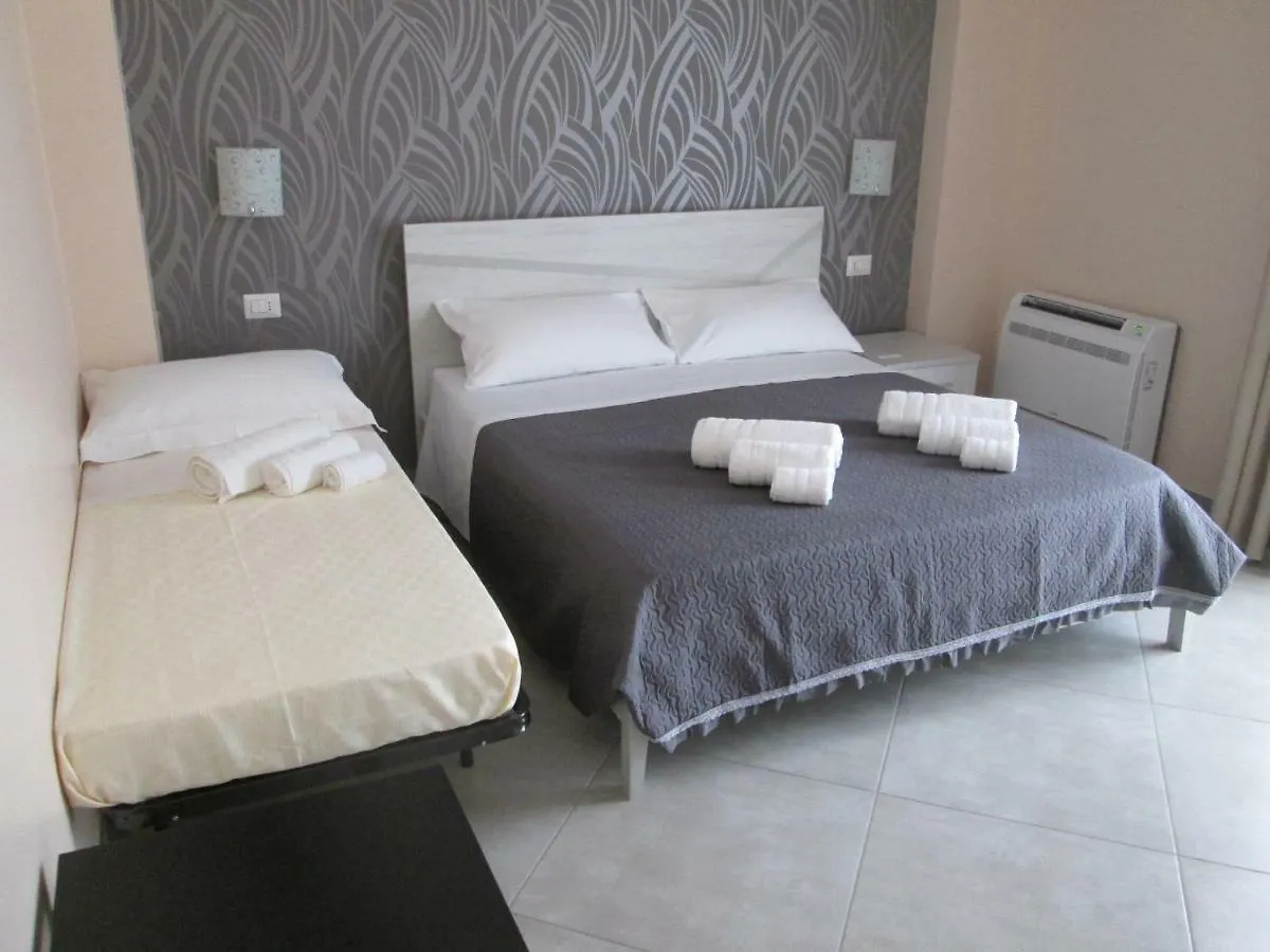 L'Aurora Bed & Breakfast Piedimonte Etneo 0*,  Italy